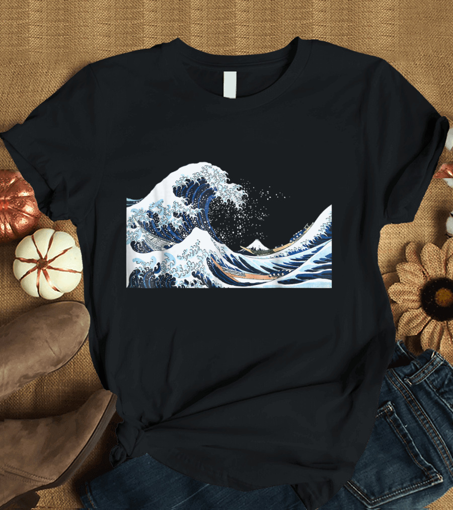 The Great Wave off Kanagawa Hokusai Japan Iconic T-Shirt