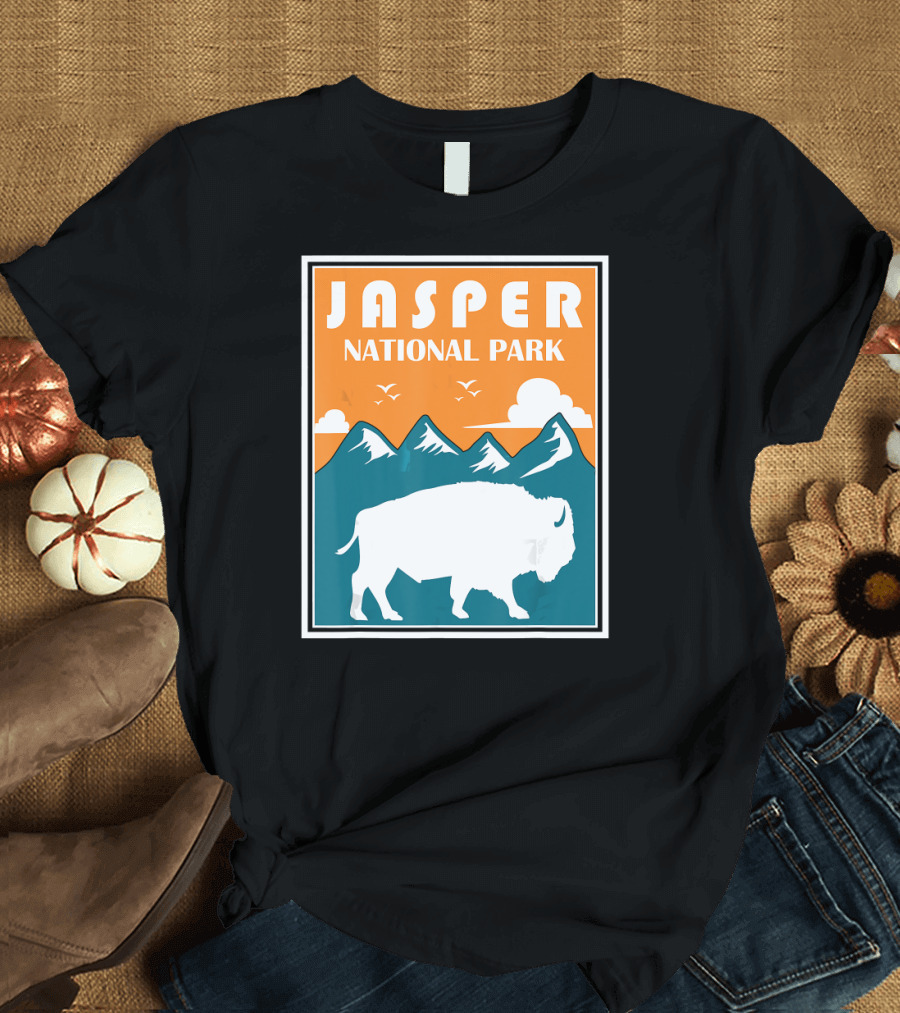 Jasper National Park Canada Bison Silhouette Mountains T-Shirt