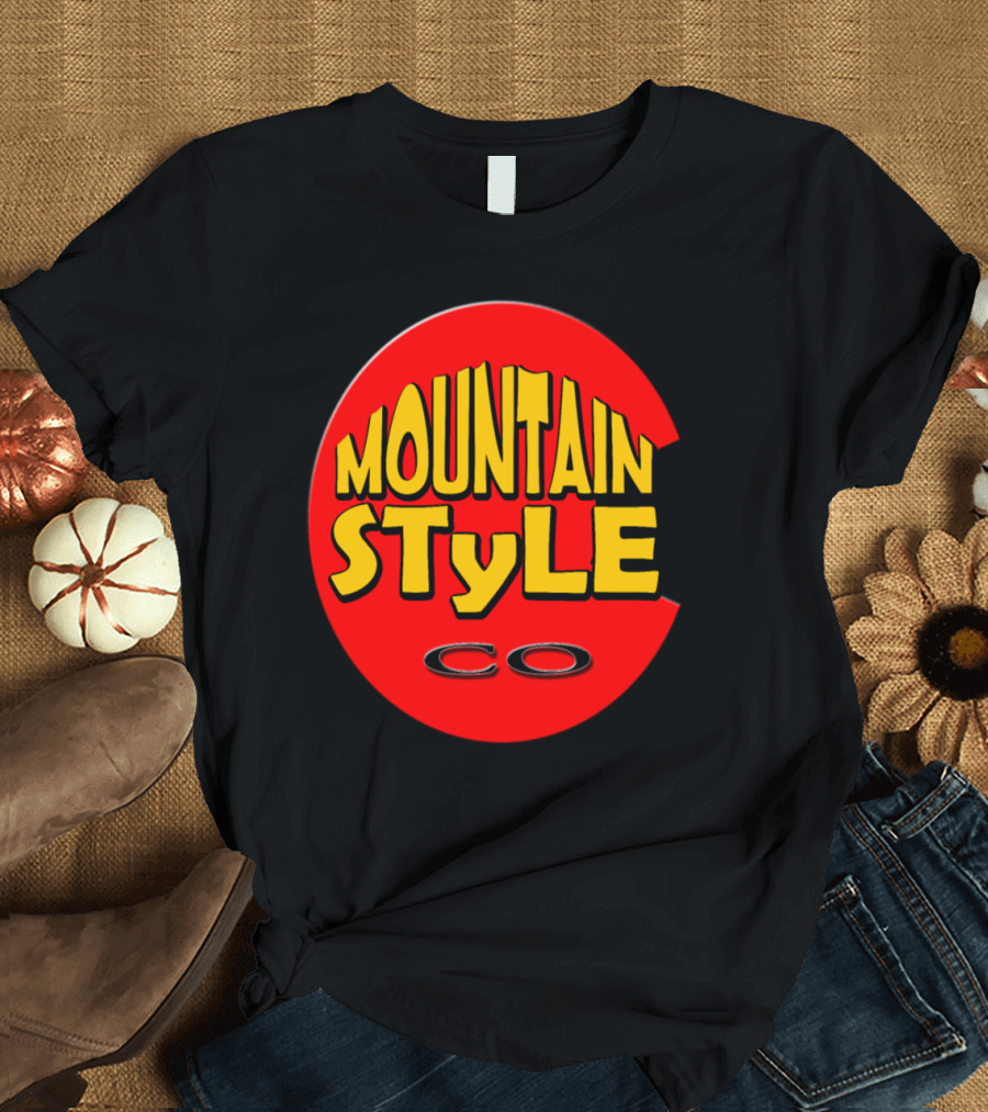 Mountain Style Colorado CO Red Circle Retro T-Shirt