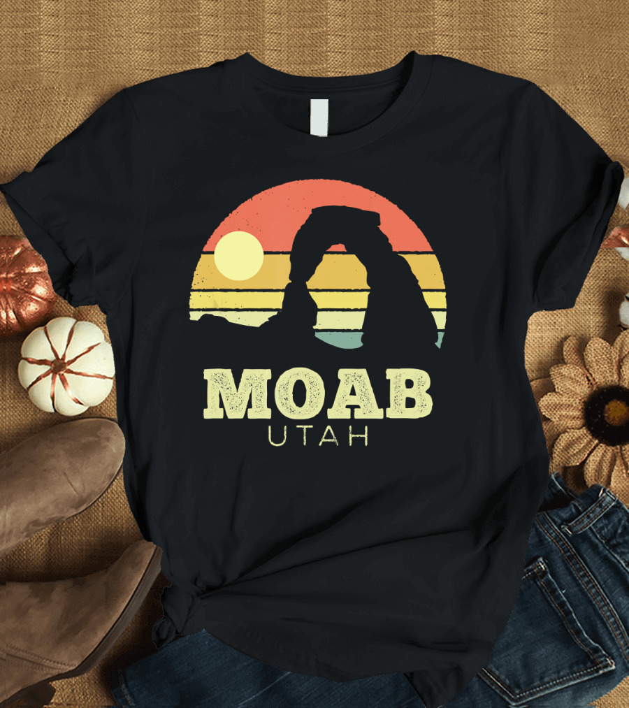 Moab Utah Vintage Sunset Arches T-Shirt