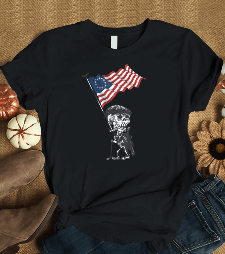 Victor Skeleton Holding Betsy Ross Flag Gol T-Shirt