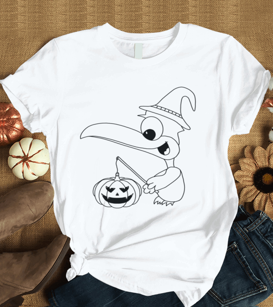 Cute Seagull with Witch Hat and Pumpkin Lantern Halloween T-Shirt