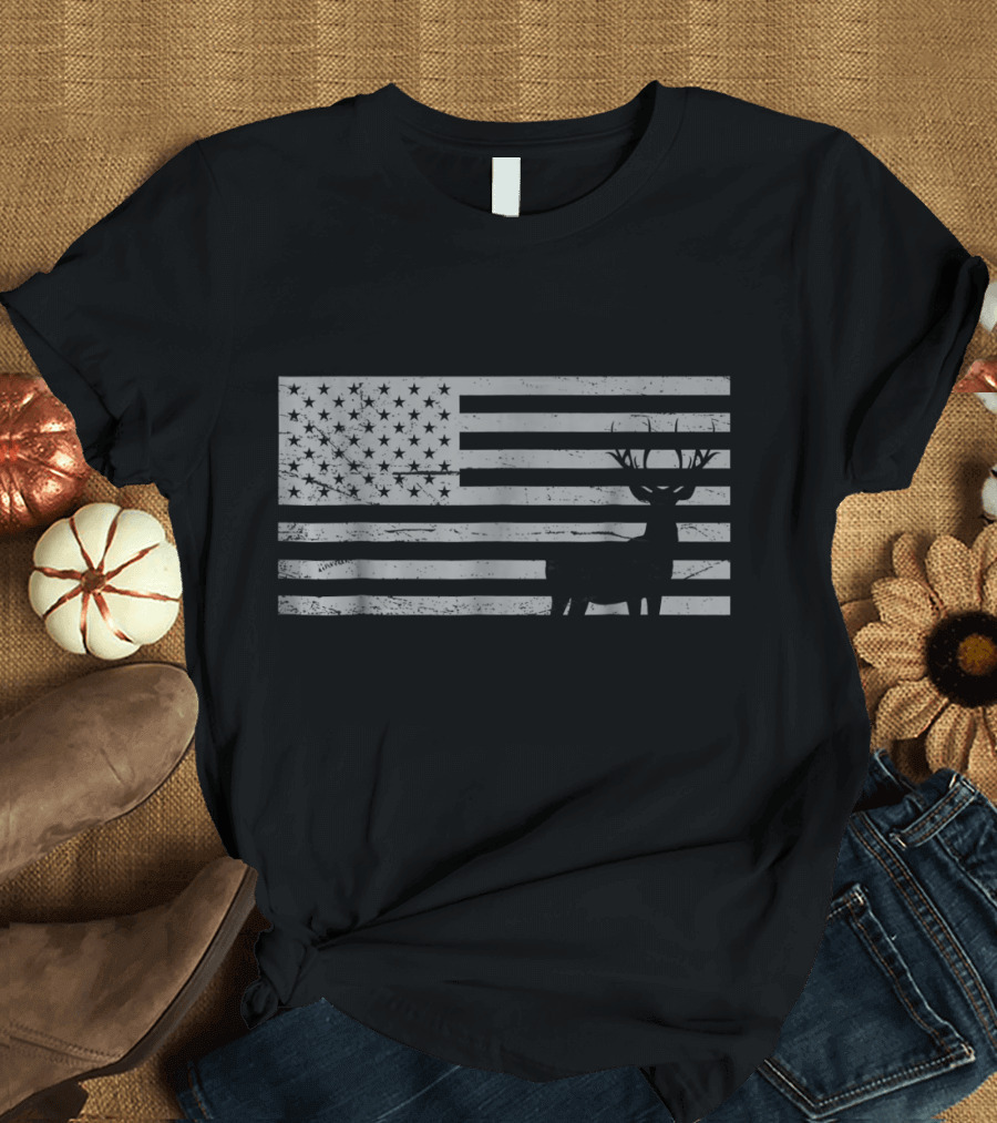 Deer Hunting American Flag T-Shirt