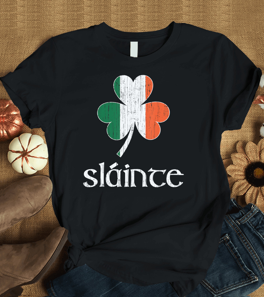 Irish Slainte Vintage St Patrick Shamrock Flag T-Shirt