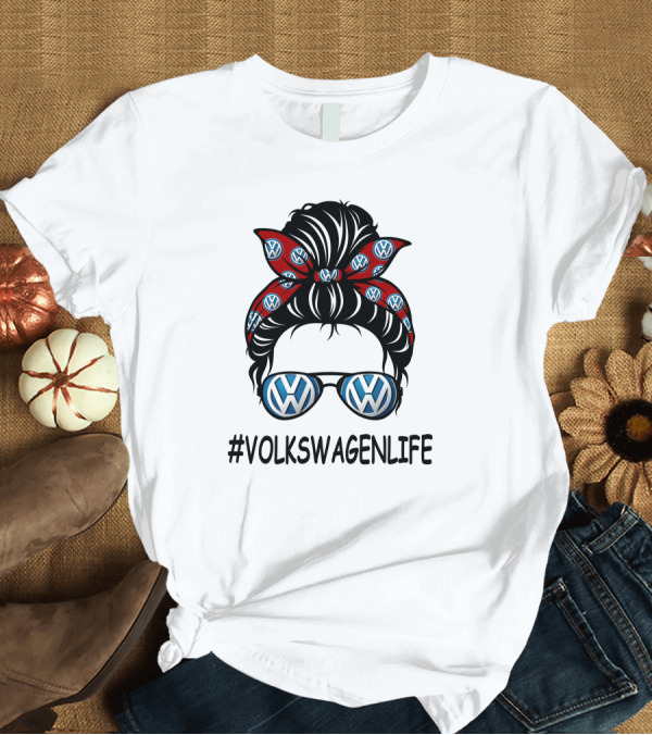 T-Shirt: VOLKSWAGENLIFE Bandana Sunglasses T-Shirt VOLKSWAGENLIFE Bandana Sunglasses T-Shirt