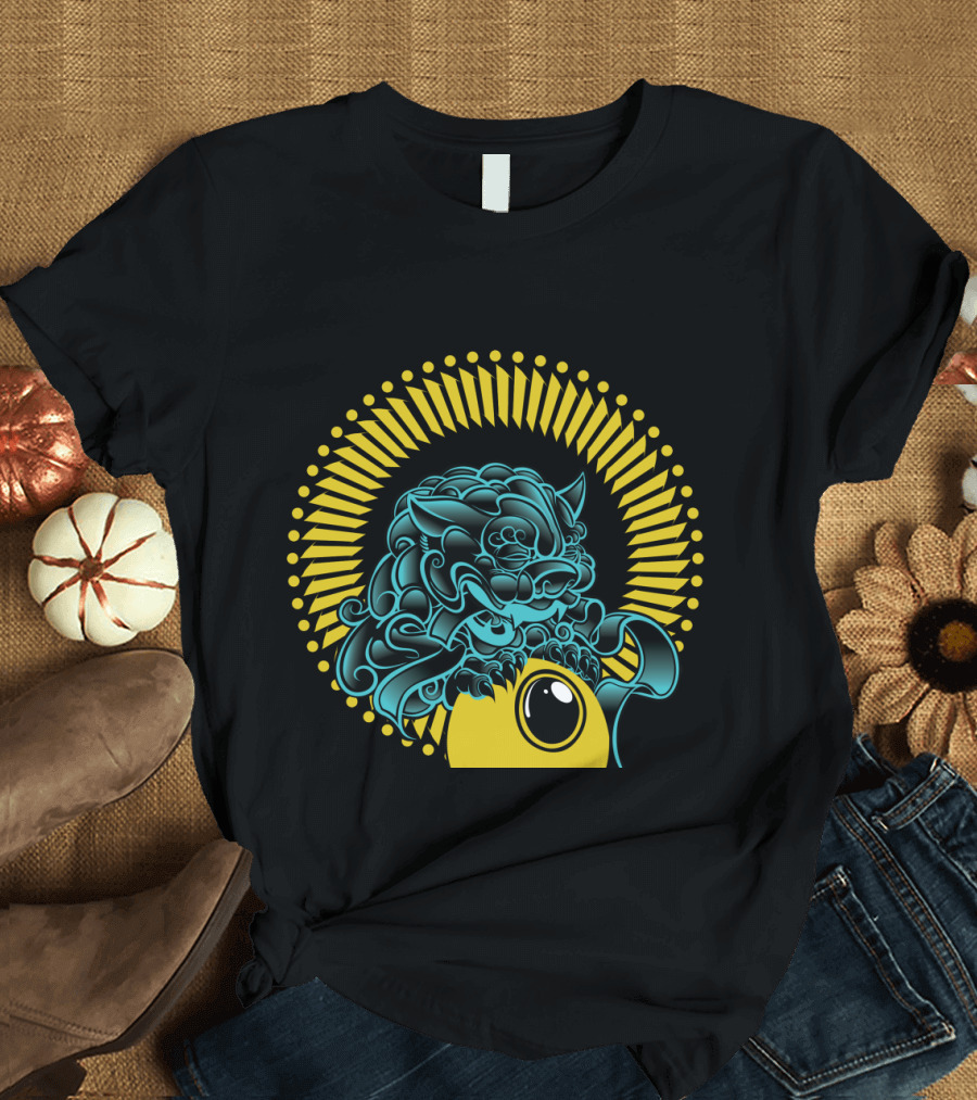 Foo Dog Oriental Mythical Guardian Illustration with Yellow Eye and Radiant Halo T-Shirt