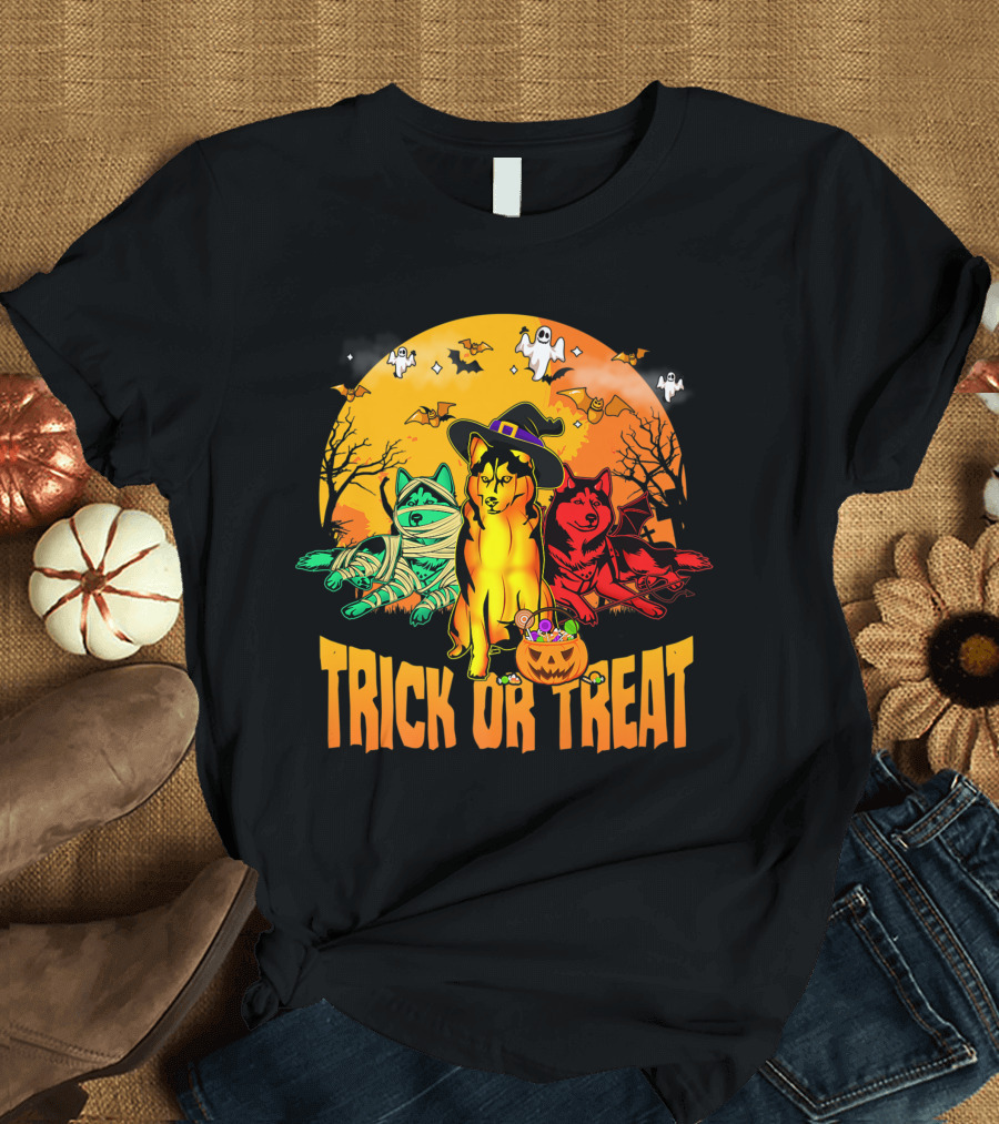 Trick or Treat Siberian Husky Halloween Ghosts Pumpkins and Bats T-Shirt