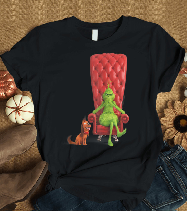 T-Shirt: Dr Seuss The Grinch and Max on Red Tufted Chair T-Shirt Dr Seuss The Grinch and Max on Red Tufted Chair T-Shirt