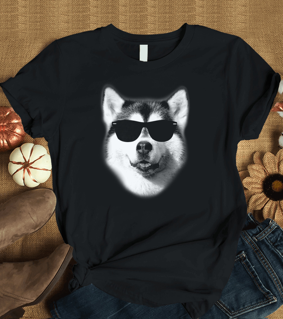 Cool Siberian Husky with Sunglasses T-Shirt