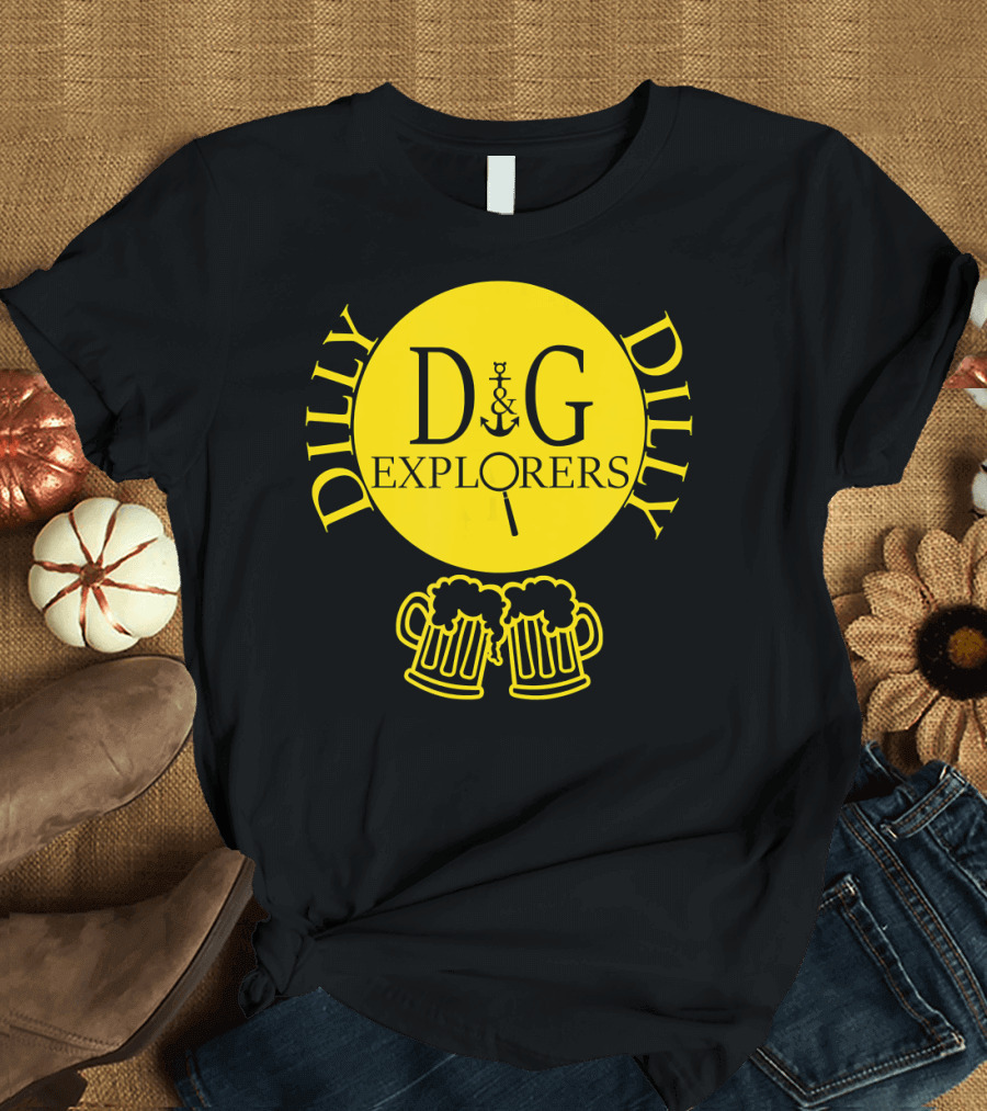Dilly Dilly DG Explorers Gold D&G Logo with Beer Mugs T-Shirt