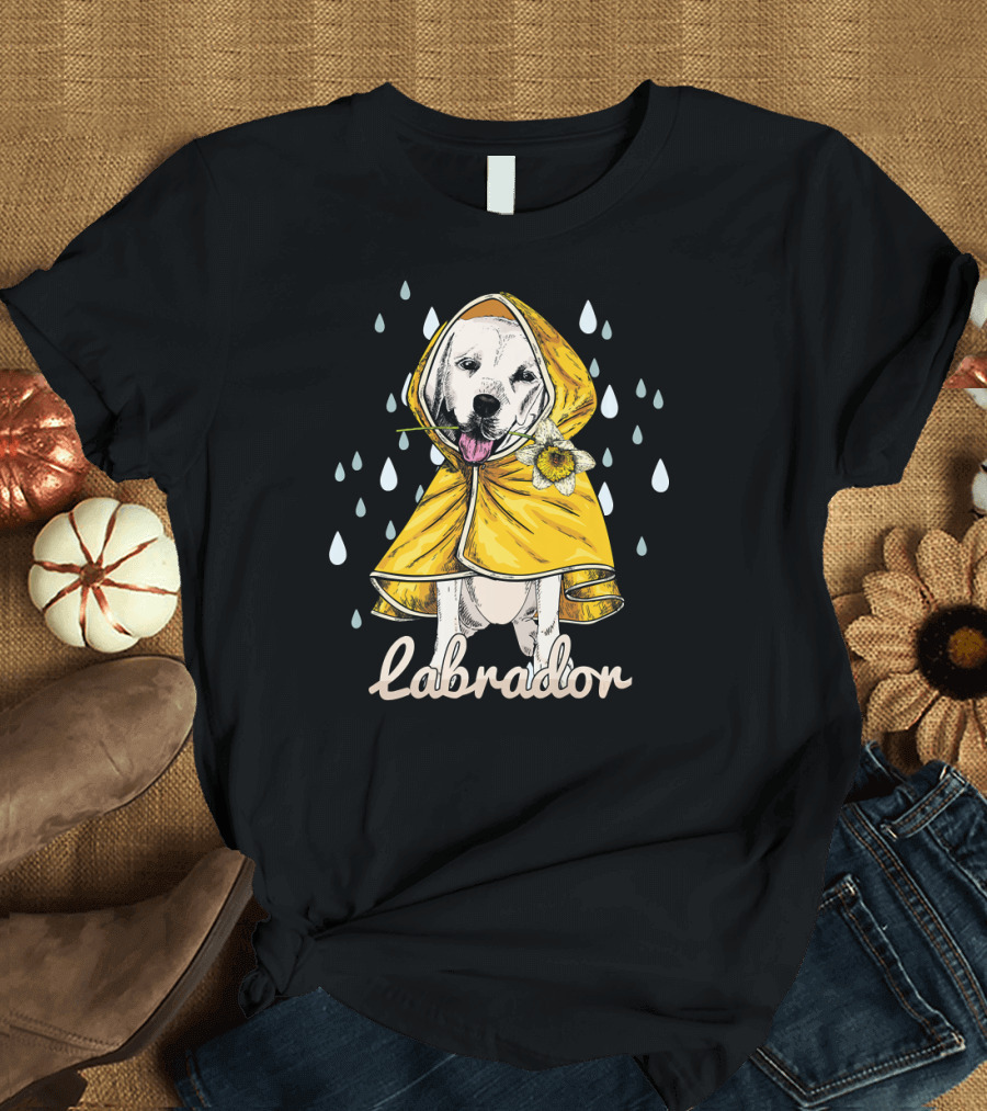 Labrador Dog Mom Dad Puppy in Raincoat with Raindrops T-Shirt