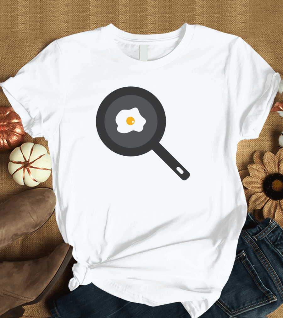 Pan with Fried Egg Cooking T-Shirt