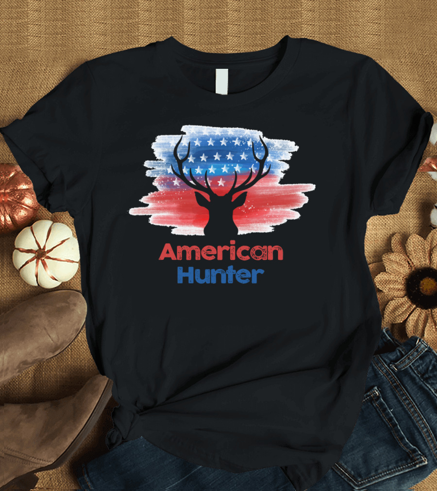 American Hunter Deer Silhouette with USA Flag Background T-Shirt