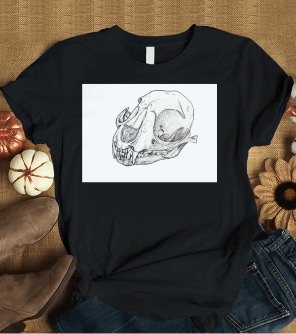 T-Shirt: Canadian Lynx Skull Detailed T-Shirt Canadian Lynx Skull Detailed T-Shirt