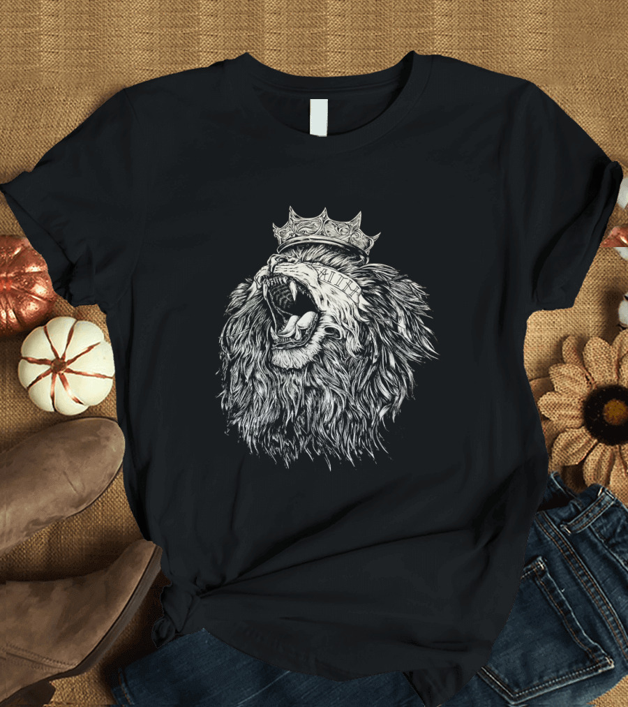 Lion with Crown Roaring Faith Graphic 'Walk By Faith Not By Sight' Concept T-Shirt