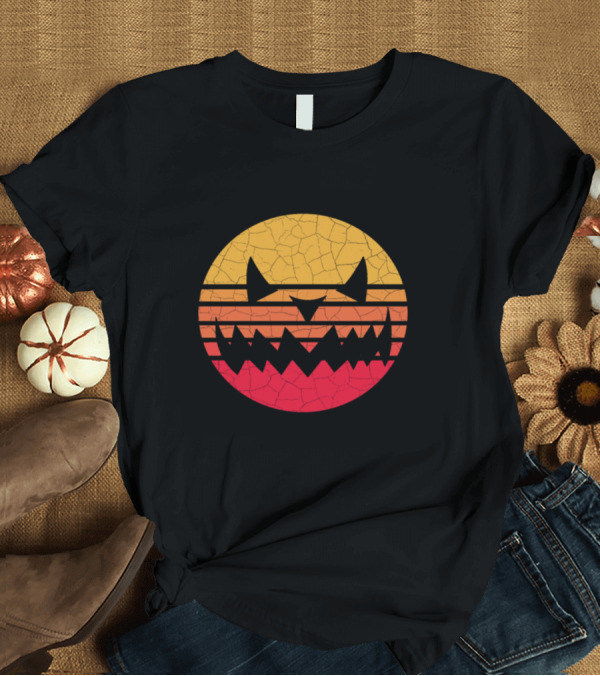 T-Shirt: Vintage Halloween Scary Pumpkin Sunset Cracked Texture T-Shirt Vintage Halloween Scary Pumpkin Sunset Cracked Texture T-Shirt