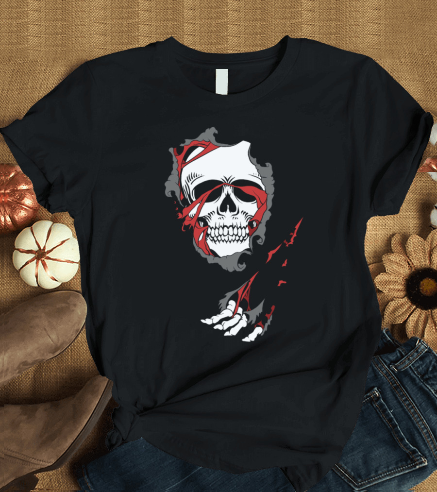 Skull Outbreak Skeleton Escape with Red and Black Elements T-Shirt