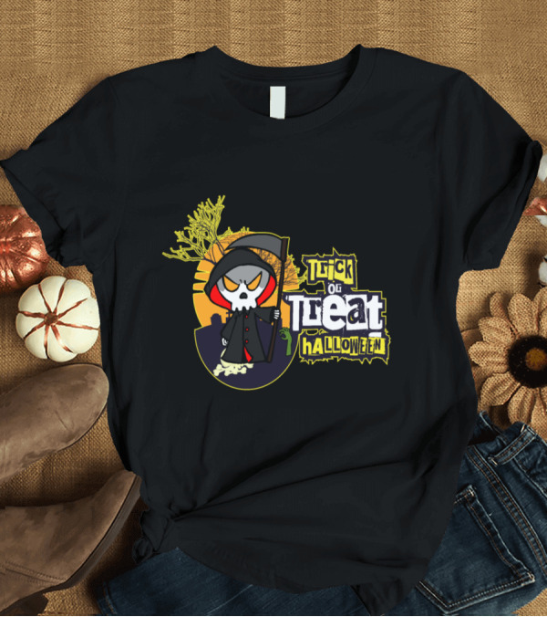 T-Shirt: Trick or Treat Halloween Skeleton Sickle Scary T-Shirt Trick or Treat Halloween Skeleton Sickle Scary T-Shirt