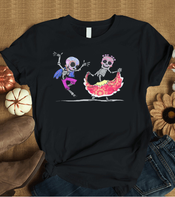 T-Shirt: Skeleton Couple Dance Ballet Folklorico Traditional T-Shirt Skeleton Couple Dance Ballet Folklorico Traditional T-Shirt