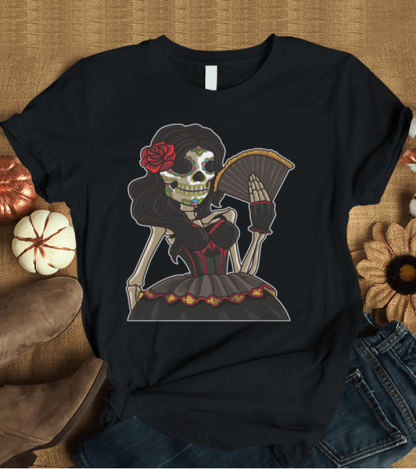 T-Shirt: La Calavera Catrina Skeleton Lady of the Dead with Red Rose and Fan T-Shirt La Calavera Catrina Skeleton Lady of the Dead with Red Rose and Fan T-Shirt