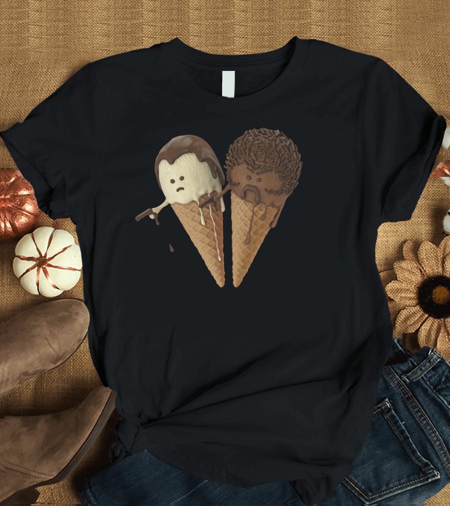 Le Ice Cream Funny Melting Vanilla and Chocolate Ice Cream Cone Characters T-Shirt