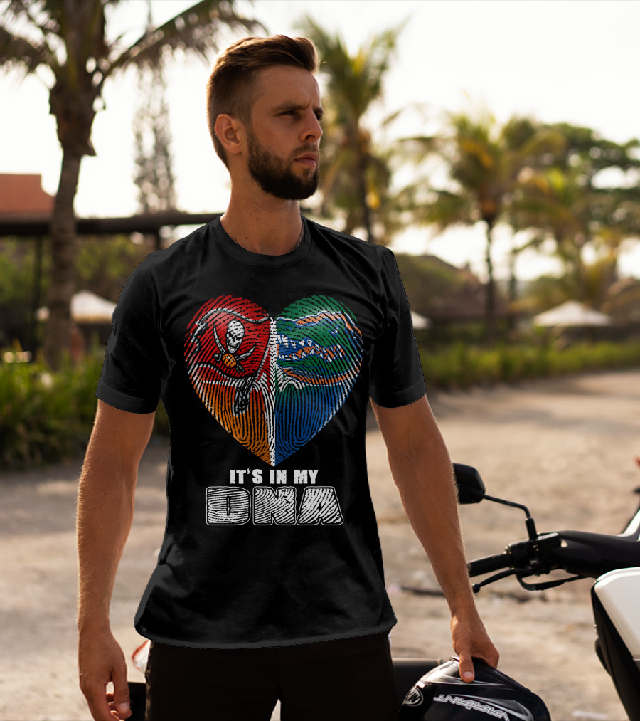 It's In My Dna Buccaneers Gators Heart Fingerprint T-Shirt