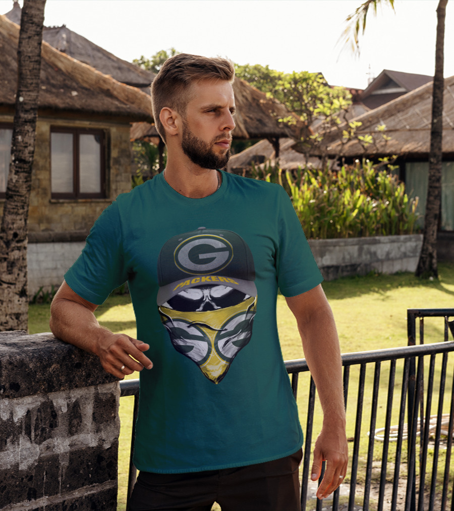 Green Bay Packers G Cap And Bandana Face Skull T-Shirt