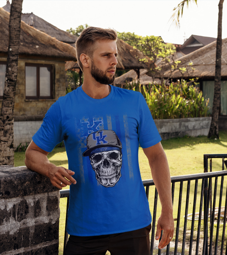 Kentucky Wildcats Skull With Uk Logo Hat On Grunge Blue T-Shirt