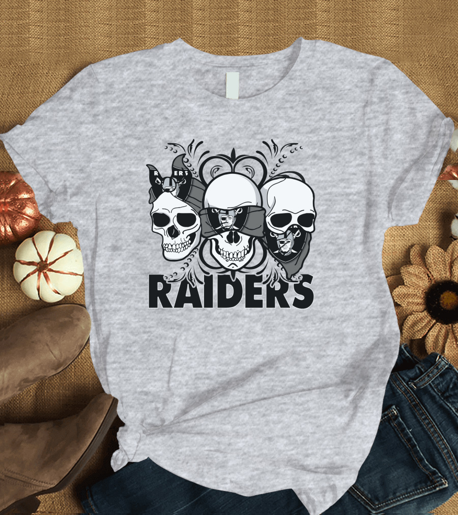 3 Skull Raiders T-Shirt
