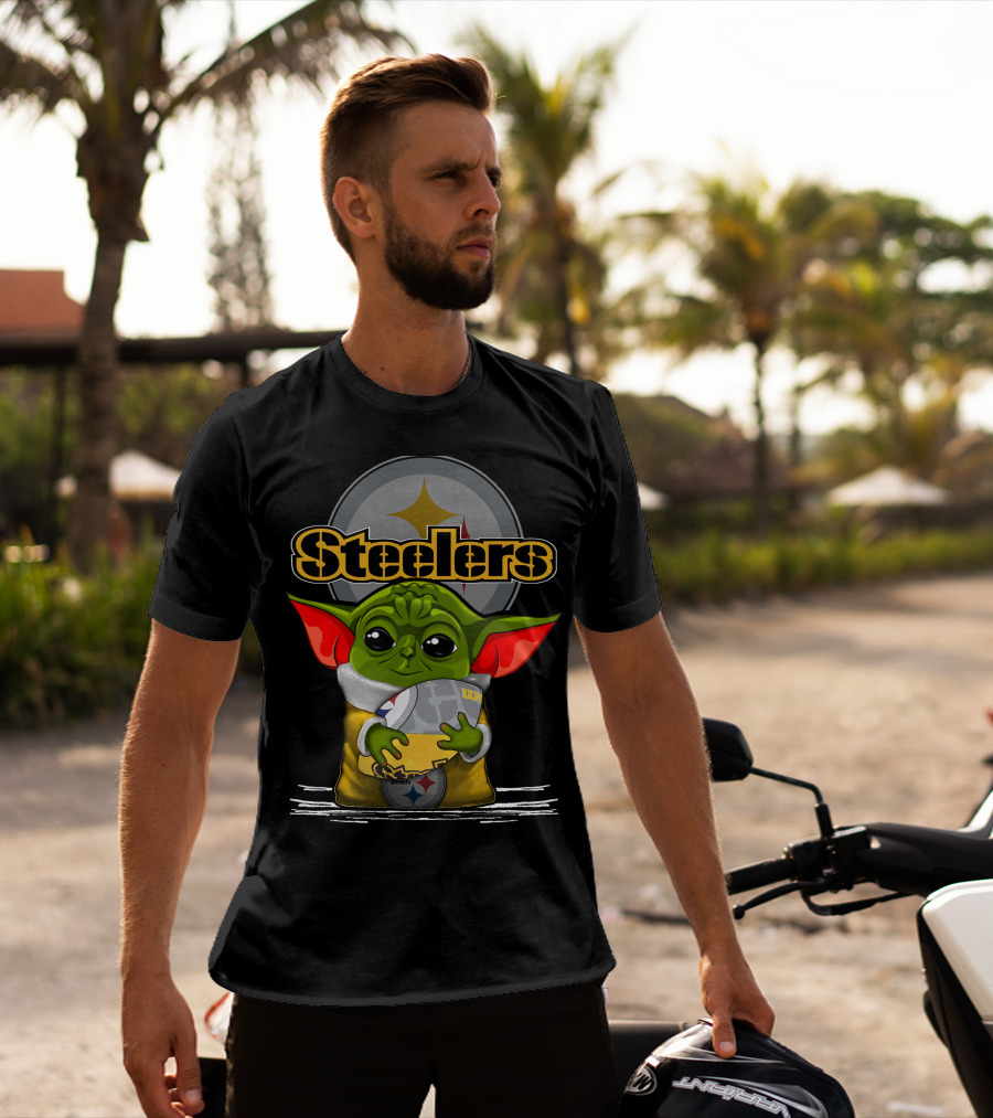 Yoda V3 Steelers Aliens Football T-Shirt