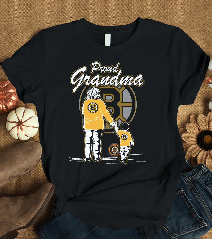 Proud Grandma Boston Bruins Family Fan T-Shirt