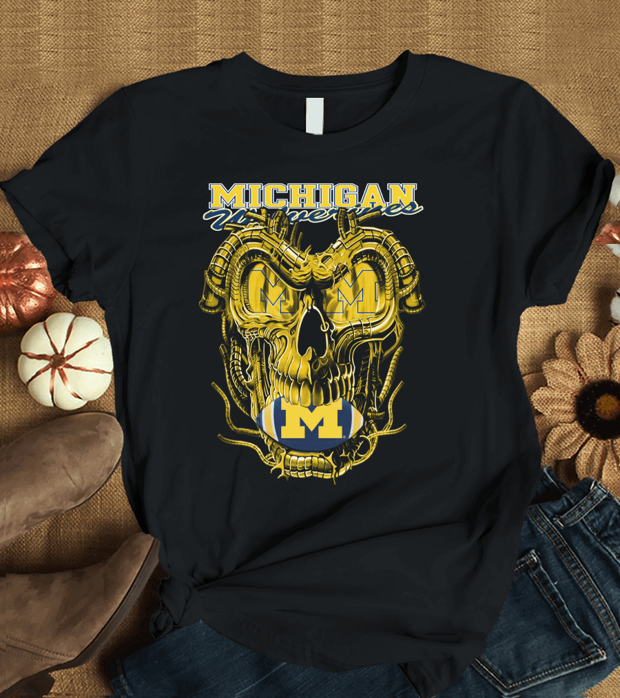 Dragonskull Michigan Wolverines M Football Skull T-Shirt