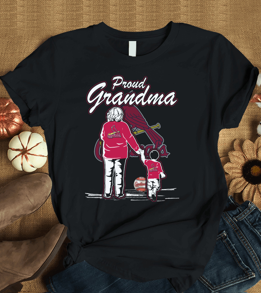 Proud Grandma St. Louis Cardinals T-Shirt