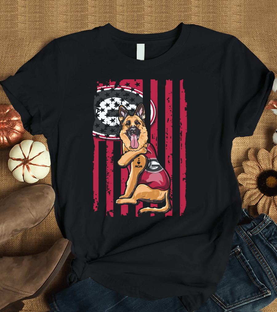 German Shepherd Georgia Bulldogs I Love Mom with Flag Background T-Shirt