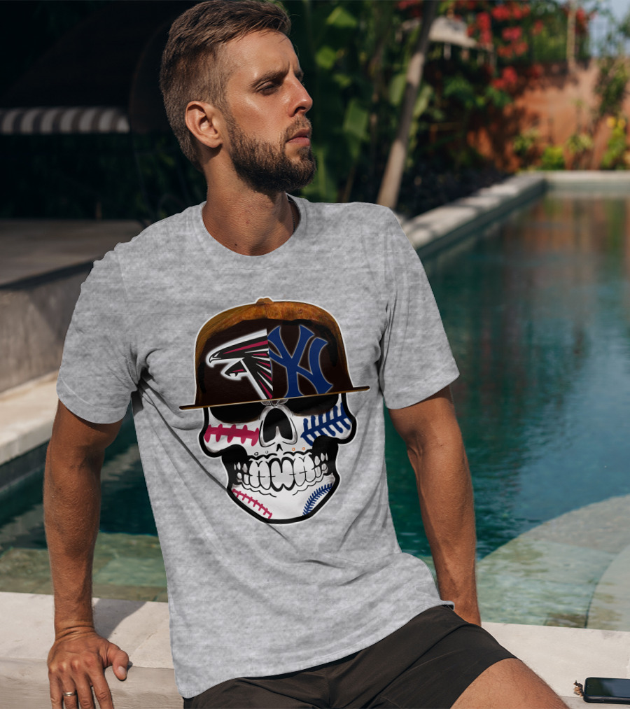 Atlanta Falcons New York Yankees Skull Baseball Football Fusion T-Shirt