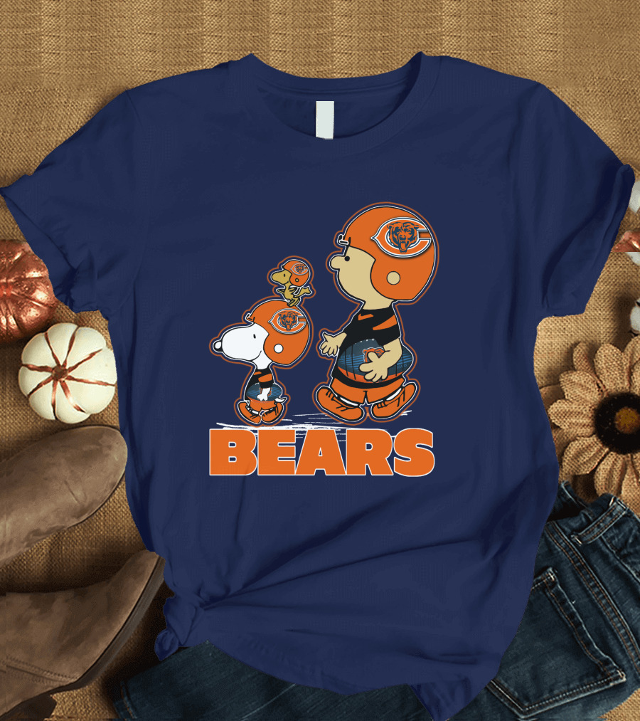 Snpfootball CHICAGO BEARS Characters with Helmets T-Shirt