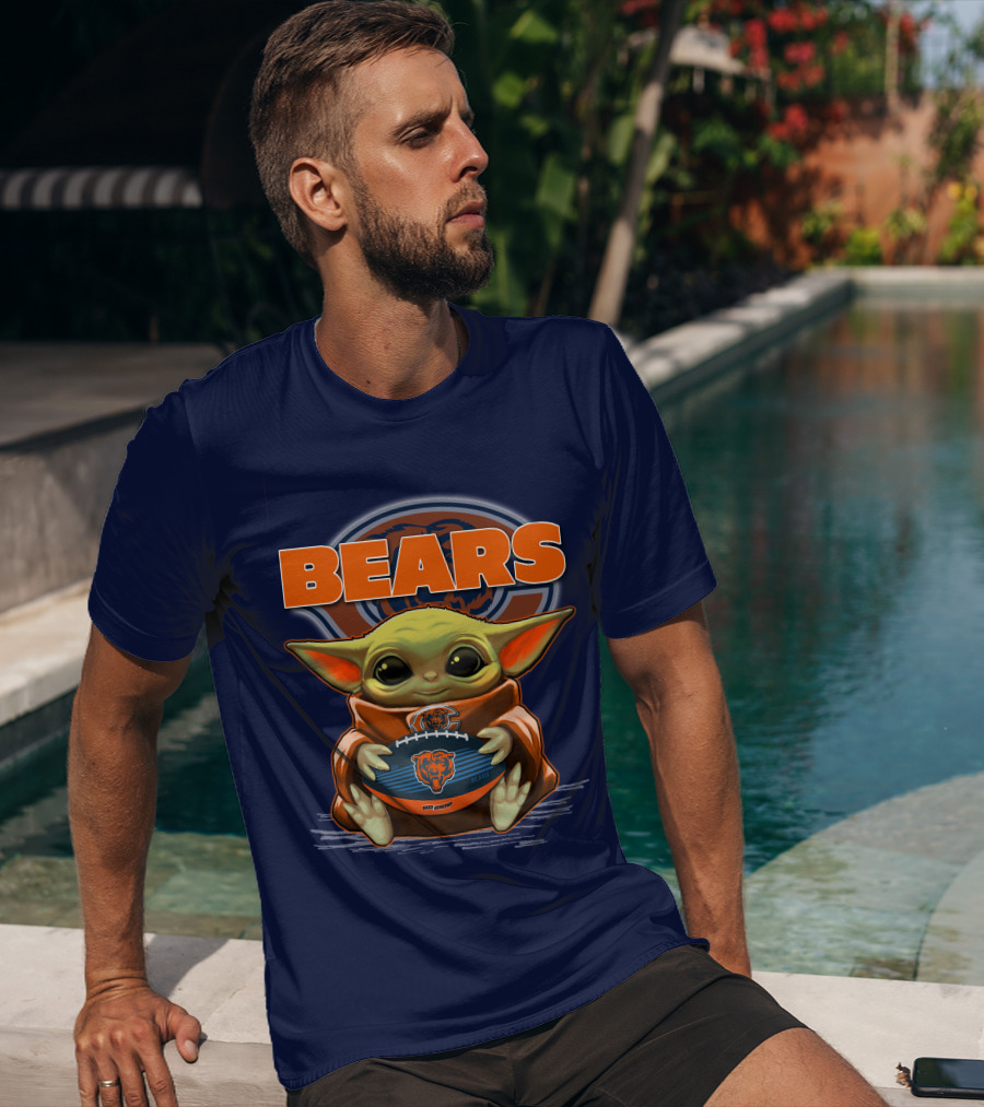 Yoda BEARS Baby Holding Chicago Football T-Shirt