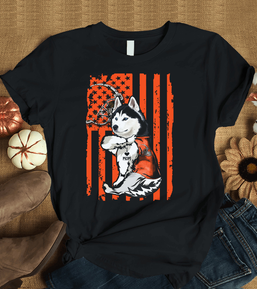 Siberian Husky CLEVELAND BROWNS Football Fan Love Mom T-Shirt