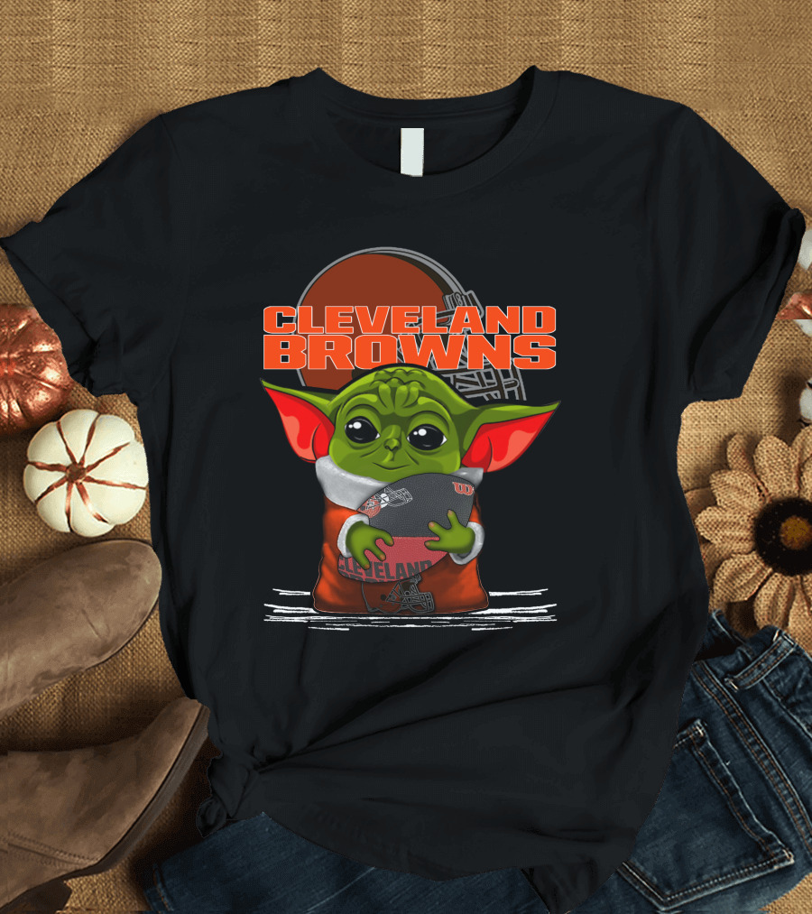 Cleveland Browns Yoda Holding Football T-Shirt