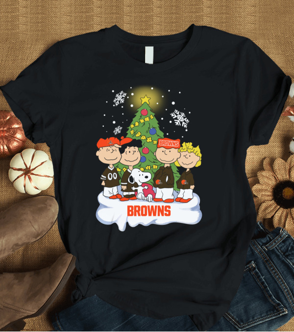 T-Shirt: Snoopy Christmas Cleveland Browns Peanuts Characters Holiday Scene T-Shirt Snoopy Christmas Cleveland Browns Peanuts Characters Holiday Scene T-Shirt