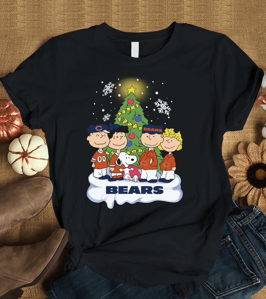 Peanuts Christmas Chicago Bears Snoopy Winter Scene T-Shirt