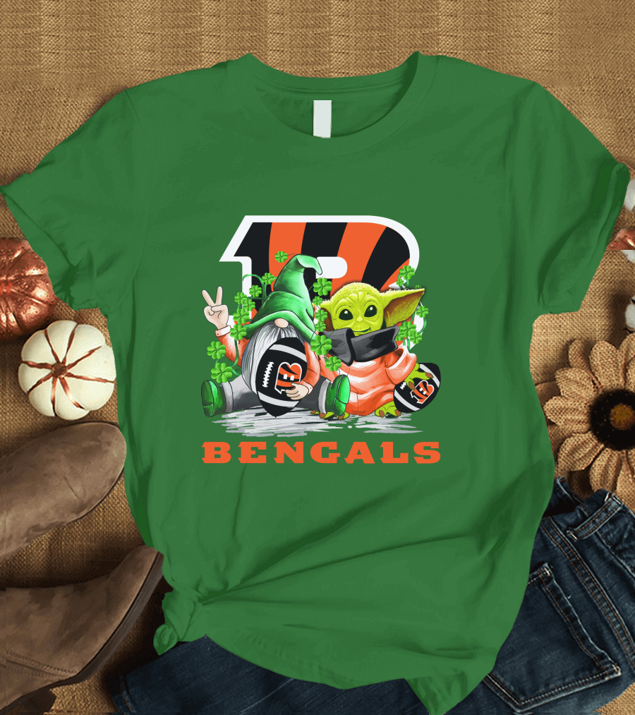 Cincinnati Bengals St. Patrick's Day Gnome and Baby Yoda Football T-Shirt