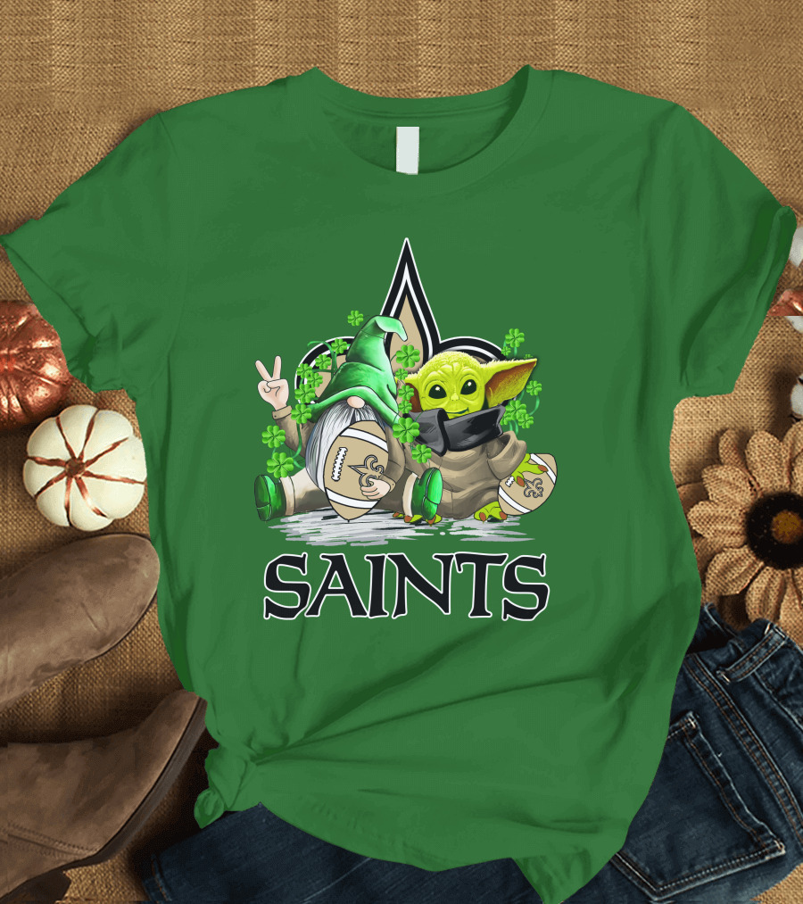 New Orleans Saints Football St. Patrick’s Day Gnome and Baby Alien with Shamrocks T-Shirt