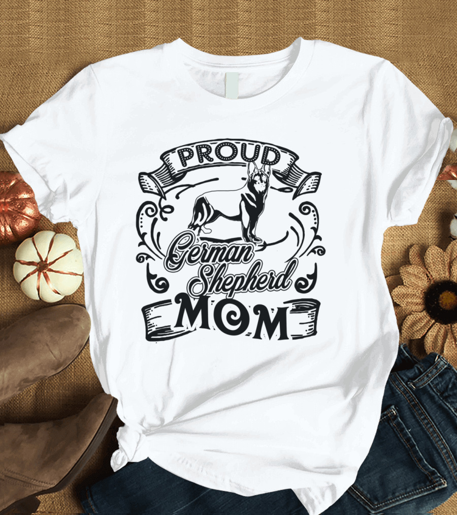 Proud German Shepherd Mom Vintage-Style Typography Graphic Banner T-Shirt