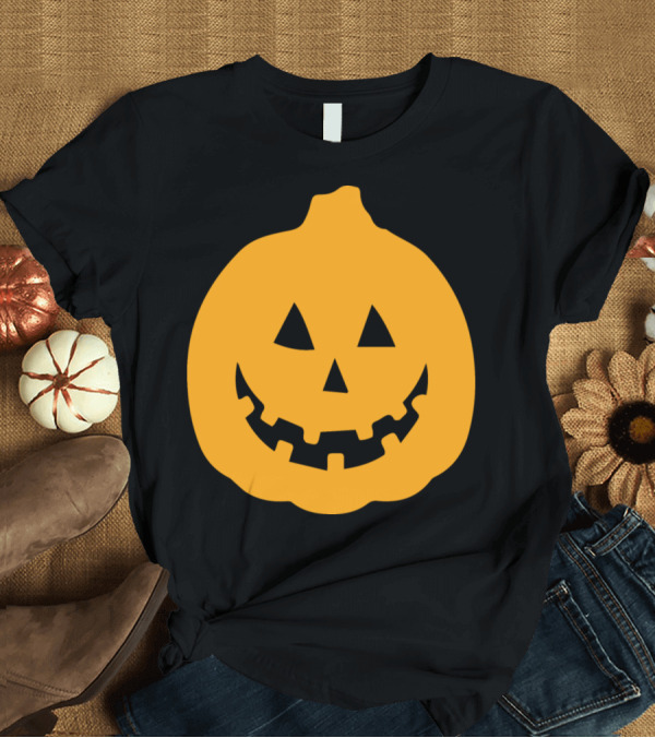 T-Shirt: Funny Halloween Pumpkin Smiley Face Jack-O'-Lantern T-Shirt Funny Halloween Pumpkin Smiley Face Jack-O'-Lantern T-Shirt