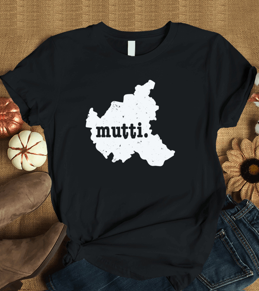 Map of Hamburg Germany with the Word Mutti in White T-Shirt