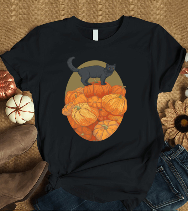 T-Shirt: Pumpkin Cat Halloween Black Cat on Pumpkins T-Shirt Pumpkin Cat Halloween Black Cat on Pumpkins T-Shirt