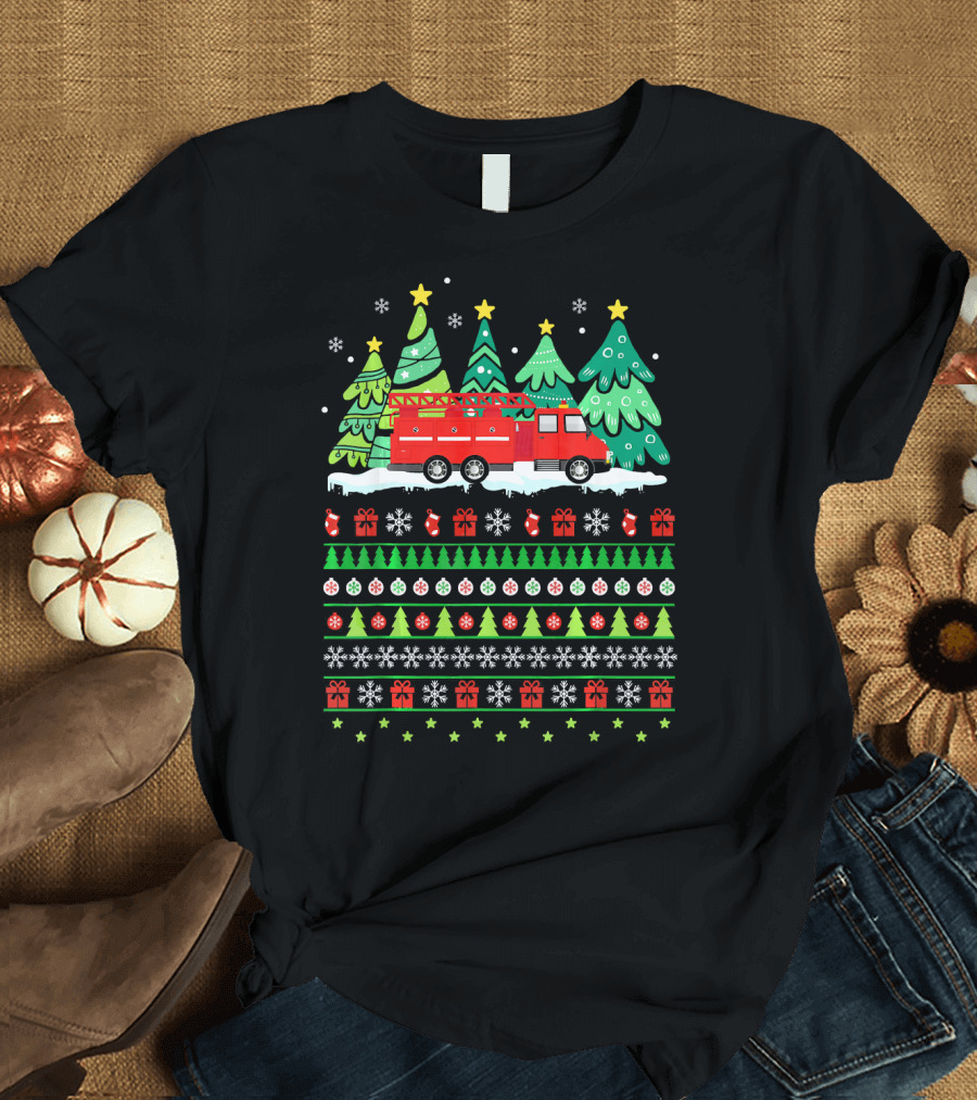 Merry Christmas Firefighter Holiday Tree and Fire Truck Snowflakes Gifts T-Shirt