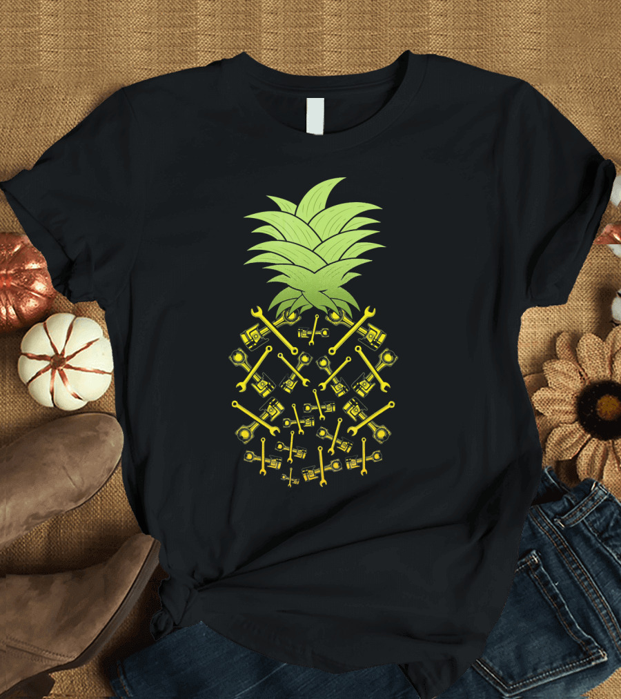 Pineapple Firefighter Tools Mechanic Fireman Wrenches T-Shirt