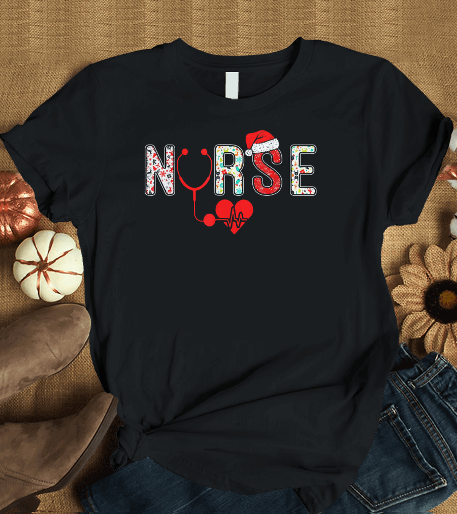 Nurse Christmas Santa Hat Stethoscope Heart Holiday T-Shirt